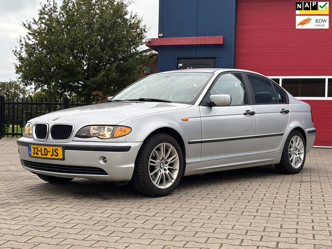 BMW 3-serie - 318i Executive Airco Cruise controle!!! - AutoWereld.nl