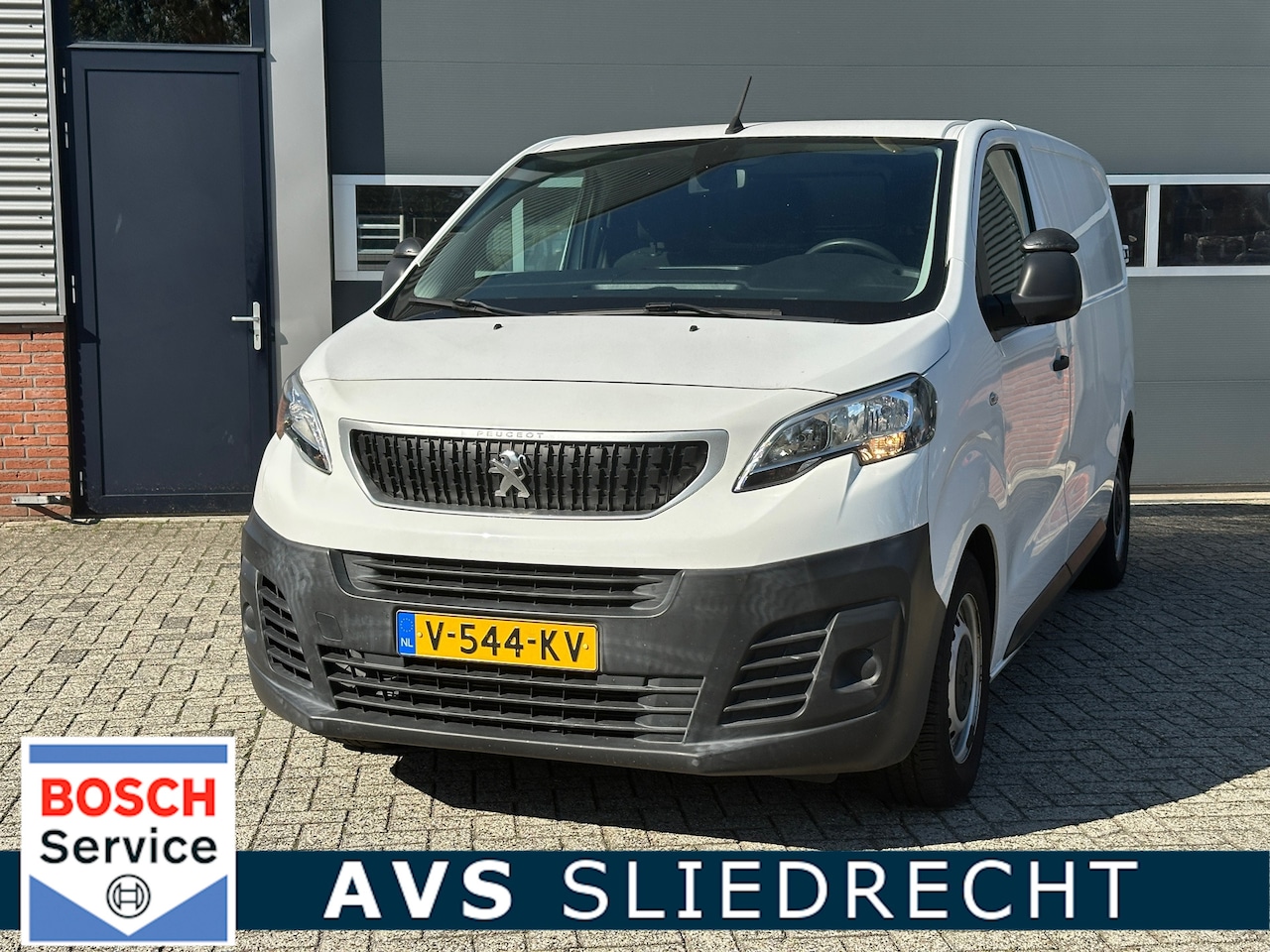 Peugeot Expert - 226S 1.6 BlueHDI 115 Premium / Airco / Trekhaak / Parkeersensor - AutoWereld.nl