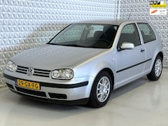 Volkswagen Golf - 1.6-16V Comfortline Airco Cruise APK (2001)