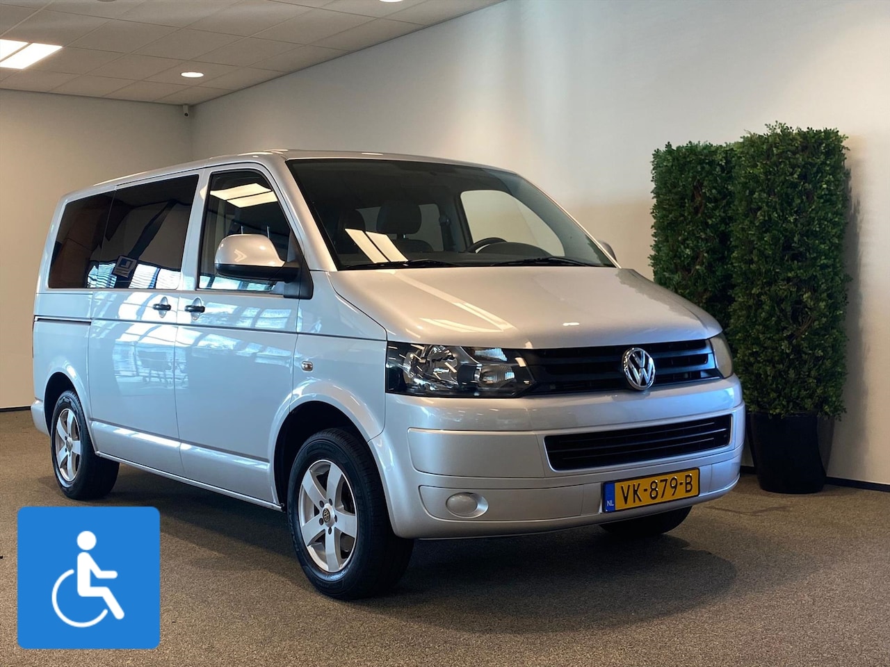 Volkswagen Transporter - L1H1 Rolstoelbus - AutoWereld.nl