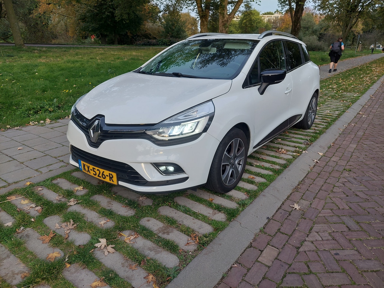 Renault Clio Estate - 1.5 dCi Ecoleader Intens - AutoWereld.nl