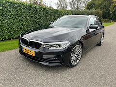 BMW 5-serie Touring - 520d Sport xDrive ADP Cruis Harman VOL