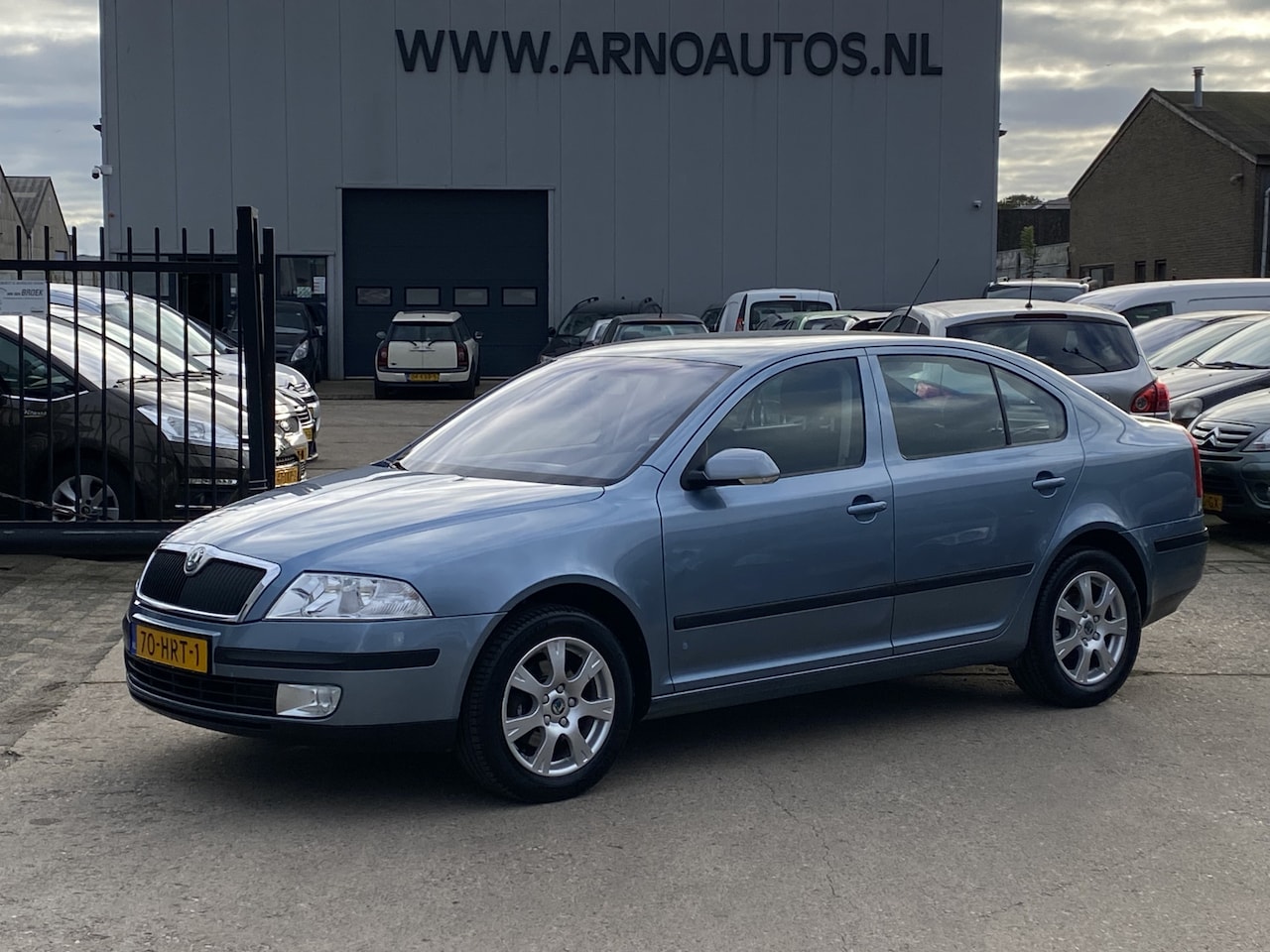 Skoda Octavia - 1.6 Ambiente 1.6 Ambiente 5-DEURS, 1E EIGENAAR, AIRCO, CRUISE CONTROL, APK TOT 04-10-2025, ELEK-RAMEN, - AutoWereld.nl