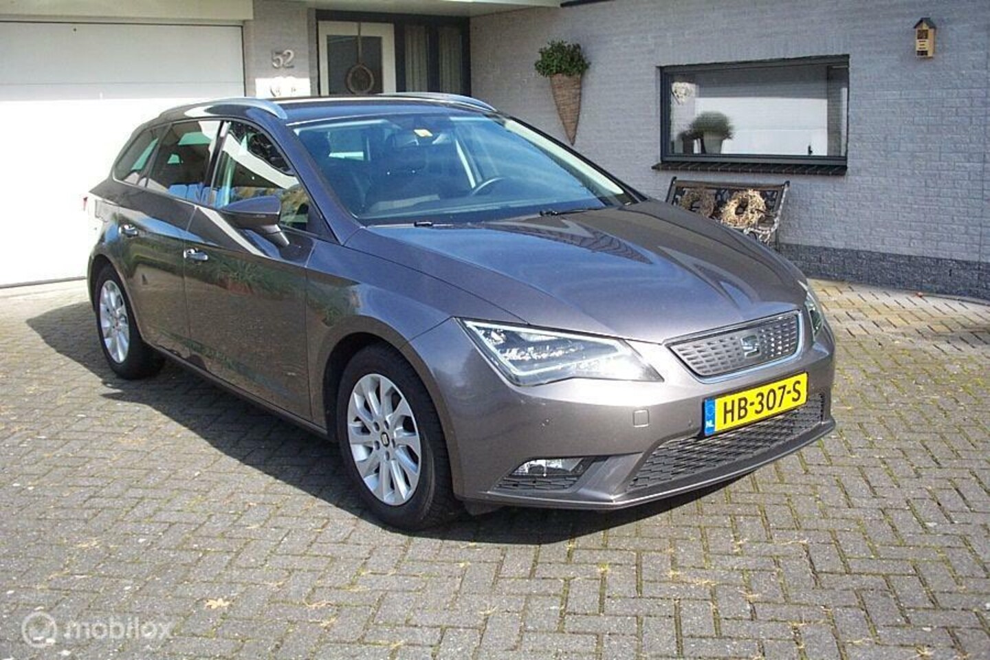 Seat Leon ST - 1.0 TSI Style Clima Cruise Connect Nieuwe APK! - AutoWereld.nl