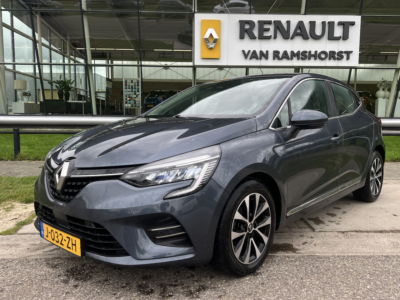 Renault Clio - 1.0 TCe Bi-Fuel Intens / Dealer onderhouden / Climate / Camera / Cruise / Lane assist / Ap - AutoWereld.nl