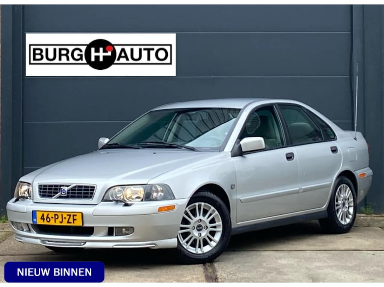 Volvo S40 - 2.0 Europa - AUTOMAAT - NL AUTO - AIRCO - STOELVERWARMING - CRUISE CONTROLE - NAP - YOUNGT - AutoWereld.nl