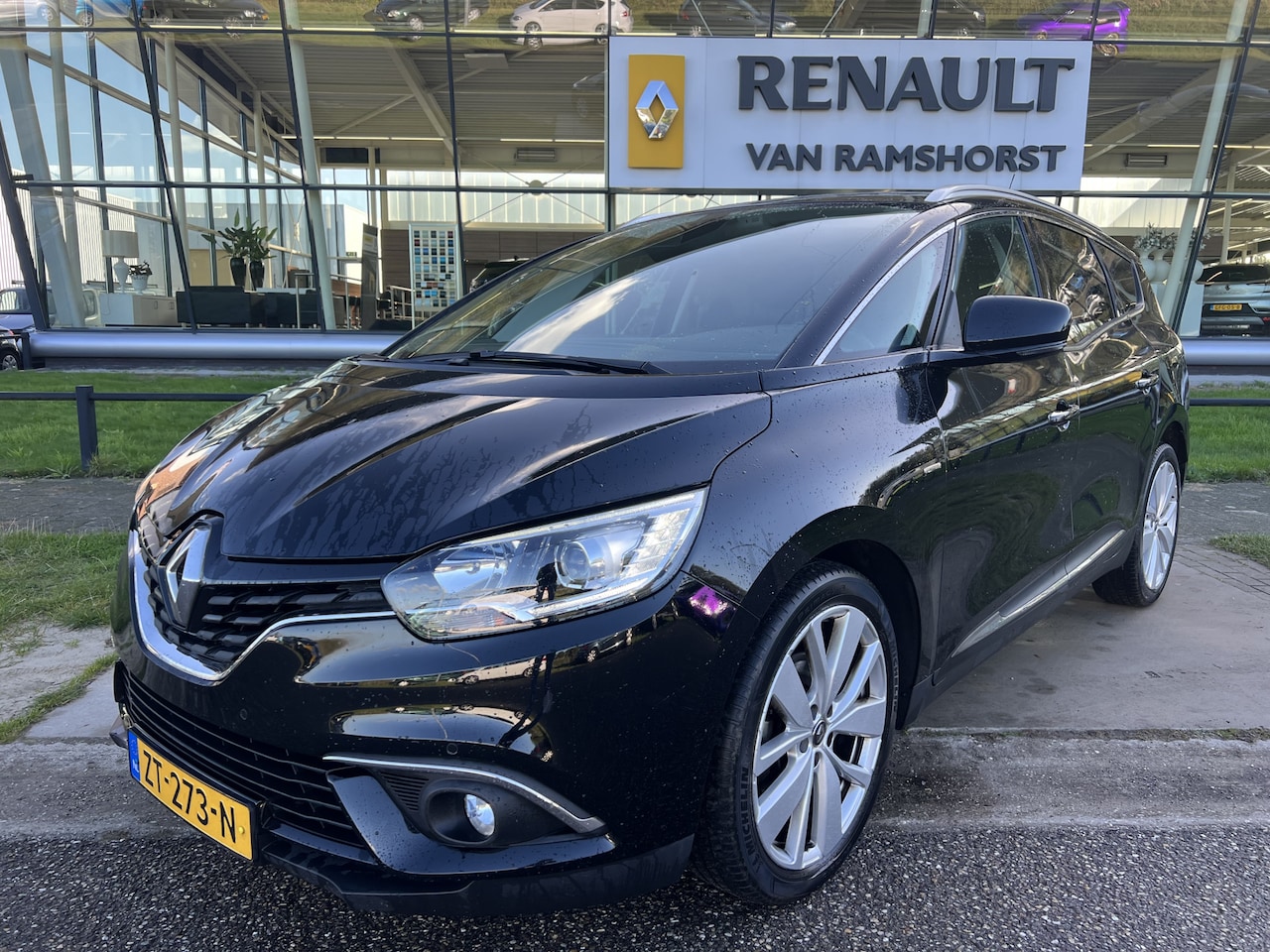 Renault Grand Scénic - 1.3 TCe Limited / Cruise / PDC V+A / Lane assist / Applecarplay - Androidauto / - AutoWereld.nl