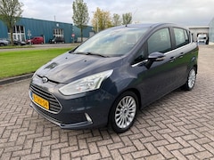 Ford B-Max - 1.0 EcoBoost Titanium distributie Riem vervangen