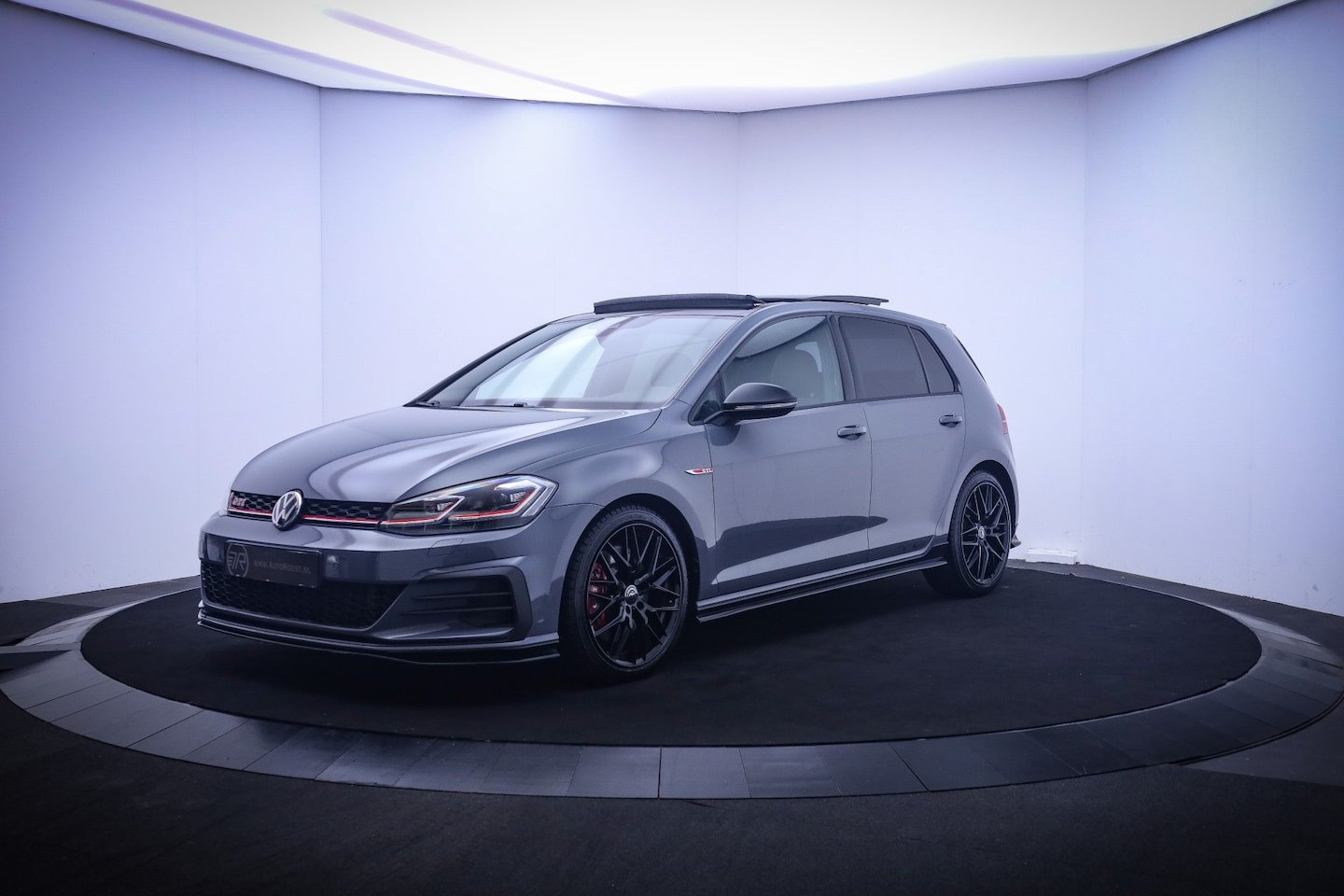 Volkswagen Golf - 2.0GTI DSG TCR PANO/VIRTUAL DASH/CAMERA/ACC/STOELVERW./KEYLESS - AutoWereld.nl