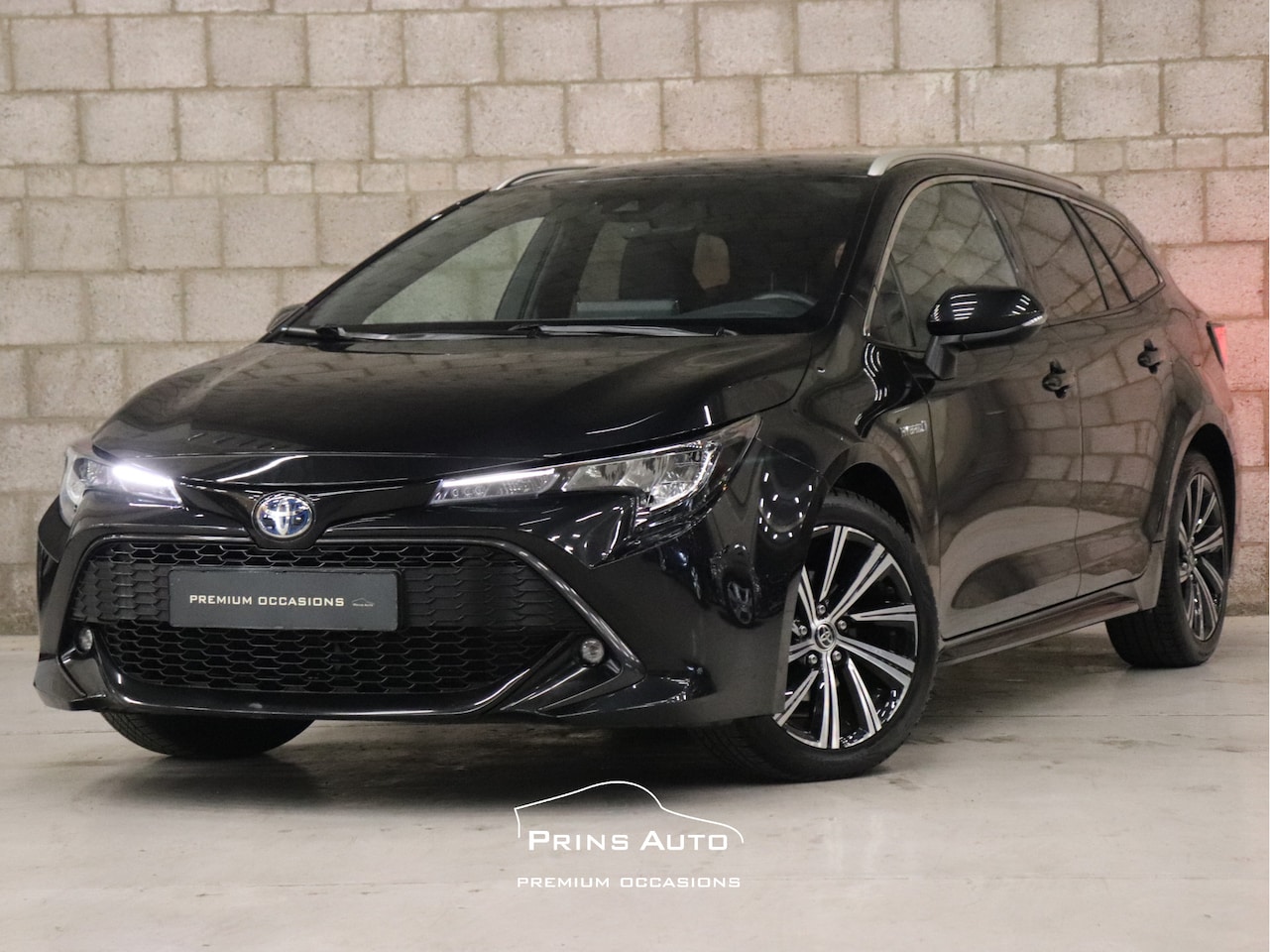 Toyota Corolla Touring Sports - 1.8 Hybrid Dynamic |CAMERA|CRUISE|DAB|CARPLAY| - AutoWereld.nl