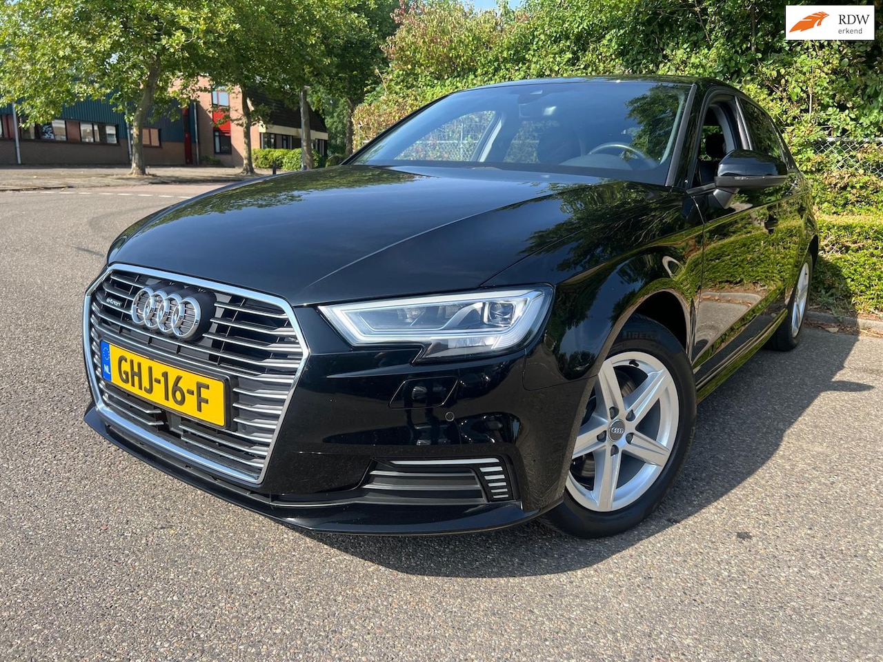 Audi A3 Sportback - 40 TFSI e-tron S-tronic Plug in Hybrid - AutoWereld.nl