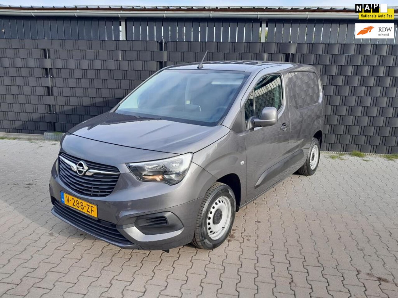 Opel Combo - 1.6D L1H1 Edition NAVI AIRCO Cruisecontrol - AutoWereld.nl