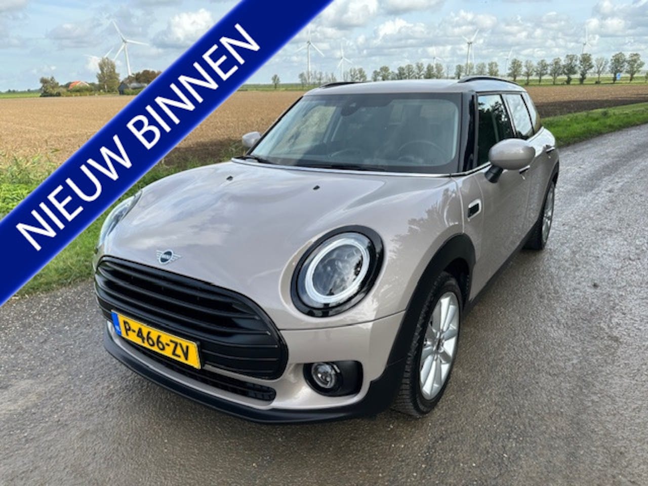 MINI Clubman - Mini 1.5 Aut Business Edition Carplay Navigatie Pdc Enz - AutoWereld.nl