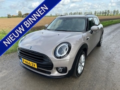 MINI Clubman - 1.5 Aut Business Edition Carplay Navigatie Pdc Enz