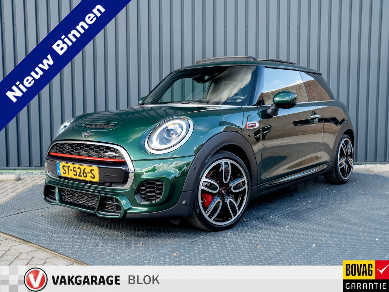 MINI John Cooper Works - Mini 2.0 Chili | Panodak | NL Auto | Leder | Camera | Keyless | Prijs Rijklaar!! - AutoWereld.nl