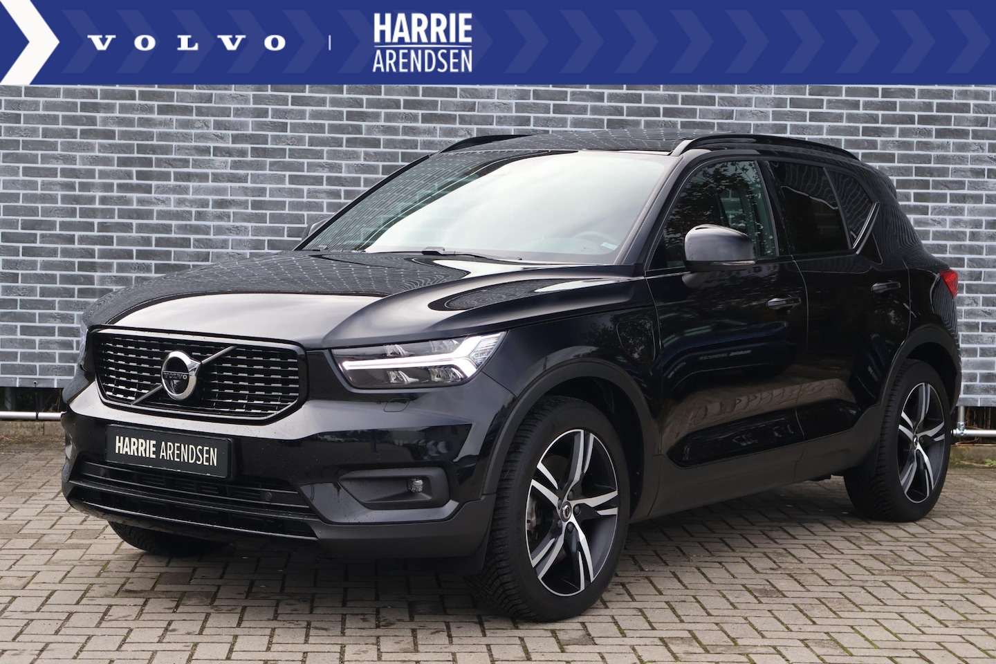 Volvo XC40 - 1.5 T5 Twin Engine R-Design | Panoramadak | Adaptive cruise control | 360 camera | Full LE - AutoWereld.nl