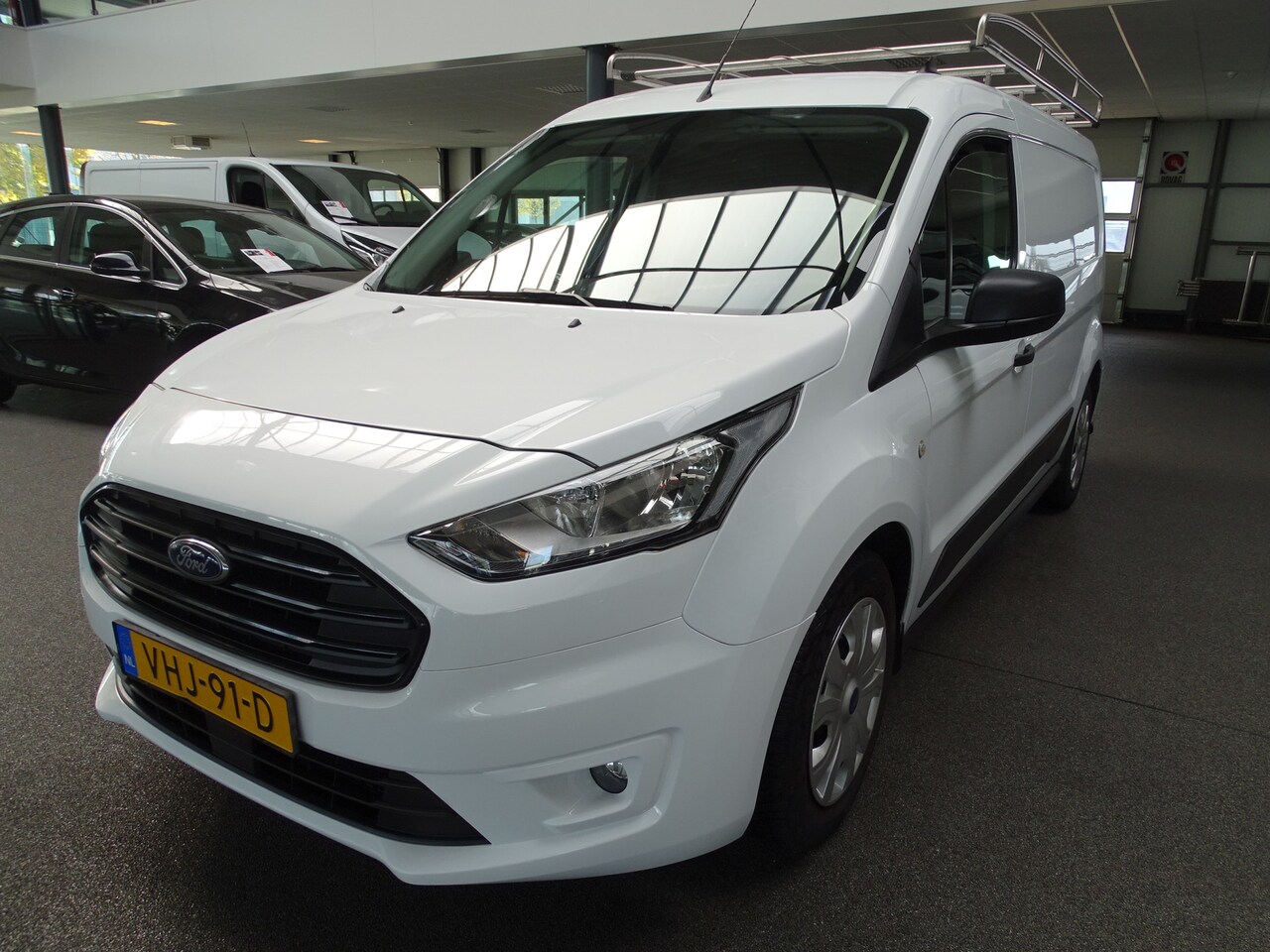 Ford Transit Connect - 1.5 EcoBlue L2 Trend Airco,Cruise, Trekhaak, Imperial - AutoWereld.nl