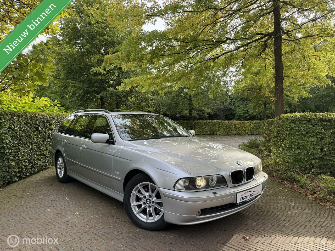 BMW 5-serie Touring - 530i Lifestyle Edition / Youngtimer / - AutoWereld.nl