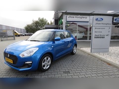 Suzuki Swift - 1.2 Stijl Smart Hybrid 5 drs, Airco, 36145 km