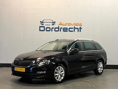 Skoda Octavia Combi - 1.6 TDI Greentech Ambition Business|DSG|Navi|Apple Carplay|Stoel Verw|Dealer Onderhouden