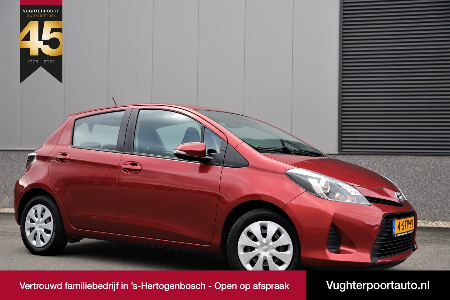 Toyota Yaris - 1.5 Full Hybrid Automaat/ Camera/Navigatie/ - AutoWereld.nl