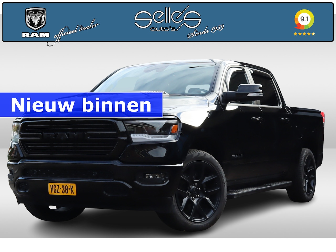 Dodge Ram 1500 - 5.7 V8 HEMI 4x4 Crew Cab | Laramie Night | Stoelverwarming | Panorama dak - AutoWereld.nl