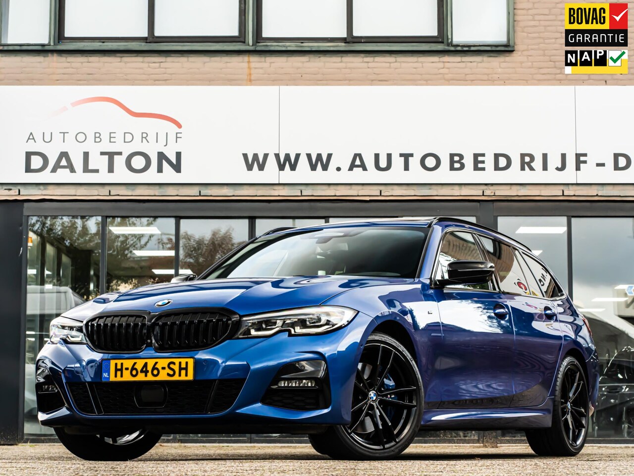 BMW 3-serie Touring - 330i xDrive M-Sport org. NL-auto FULL OPTIONS nw.prijs €. 77.000 iNCL.BTW - AutoWereld.nl