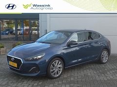 Hyundai i30 Fastback - 1.0T 120pk Premium | Climate control | Navigatie | Camera | Trekhaak (1200kg) | 17" Lm vel