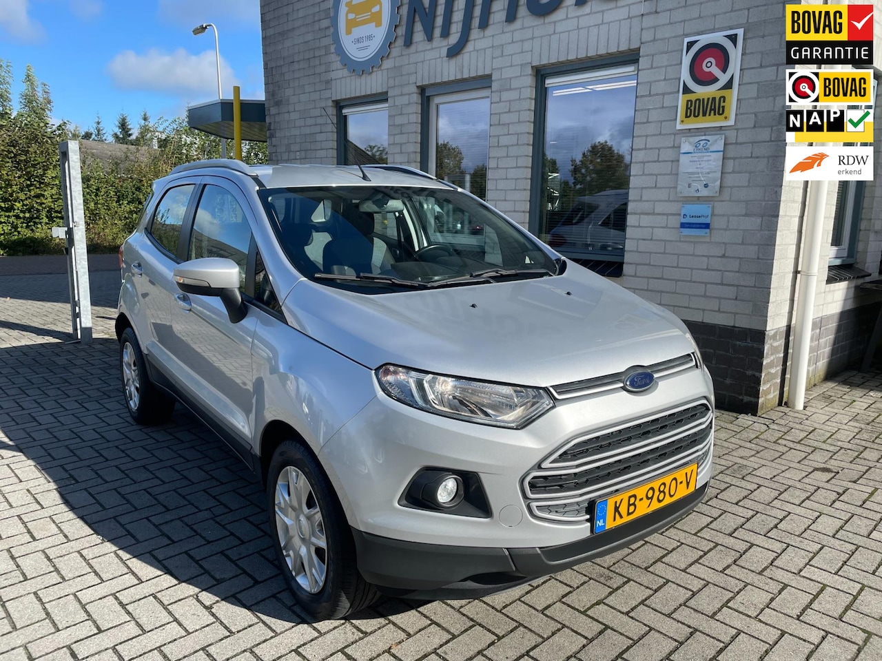 Ford EcoSport - 1.0 EcoBoost Trend / PDC achter / Telefoon / Airco - AutoWereld.nl