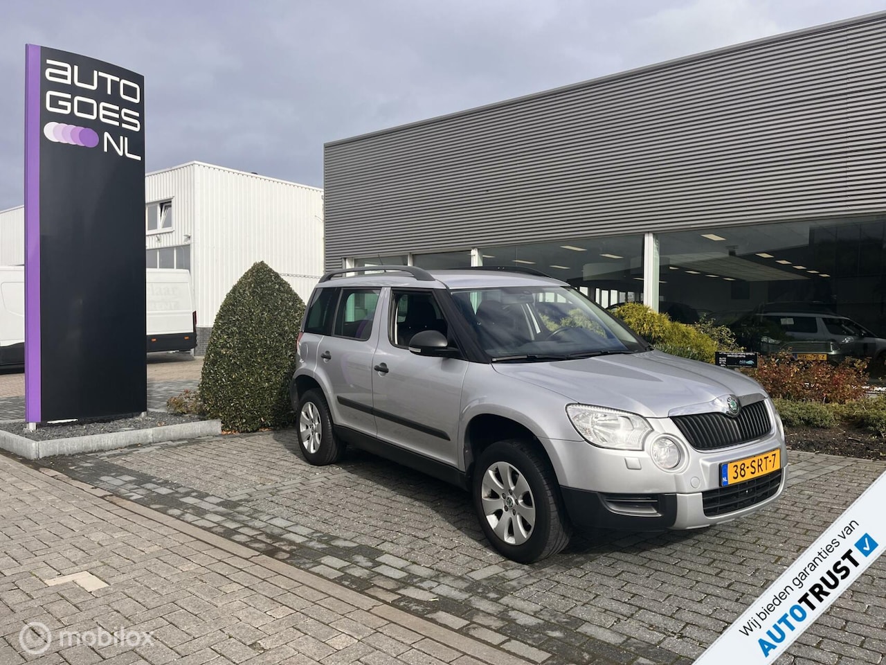 Skoda Yeti - 1.2 TSI Comfort DSG + Trekhaak - AutoWereld.nl