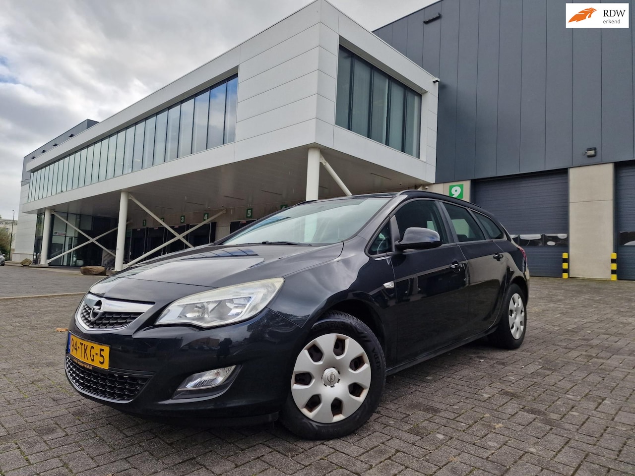 Opel Astra Sports Tourer - 1.4 Business NAVI CRUISE TREKHAAK 2 X SLEUTELS - AutoWereld.nl