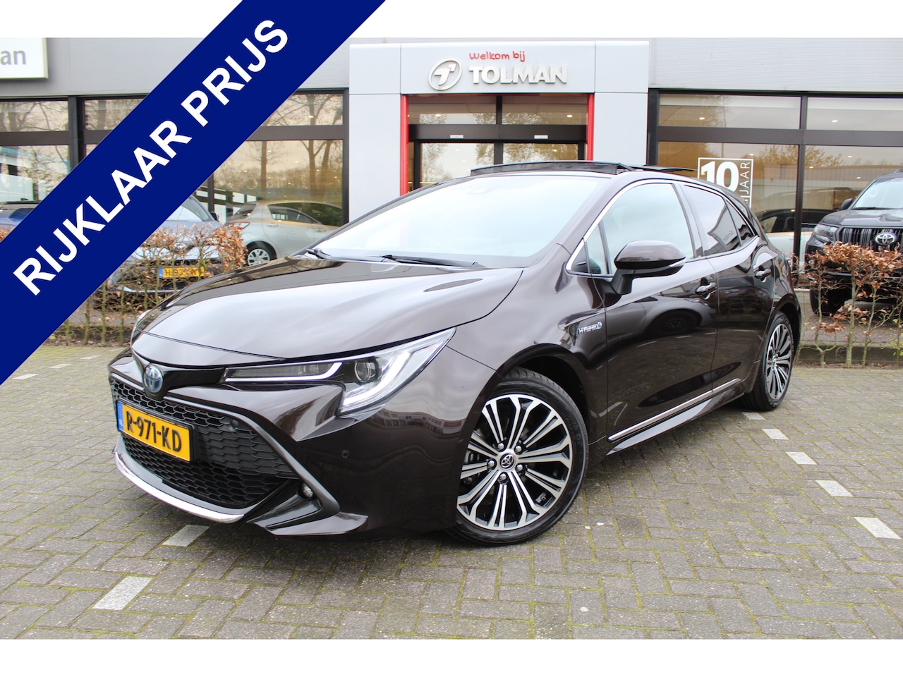 Toyota Corolla - 1.8 Hybrid Dynamic | Rijklaar | Panoramadak | Trekhaak | Apple/Android | Smartkey | Cruise - AutoWereld.nl