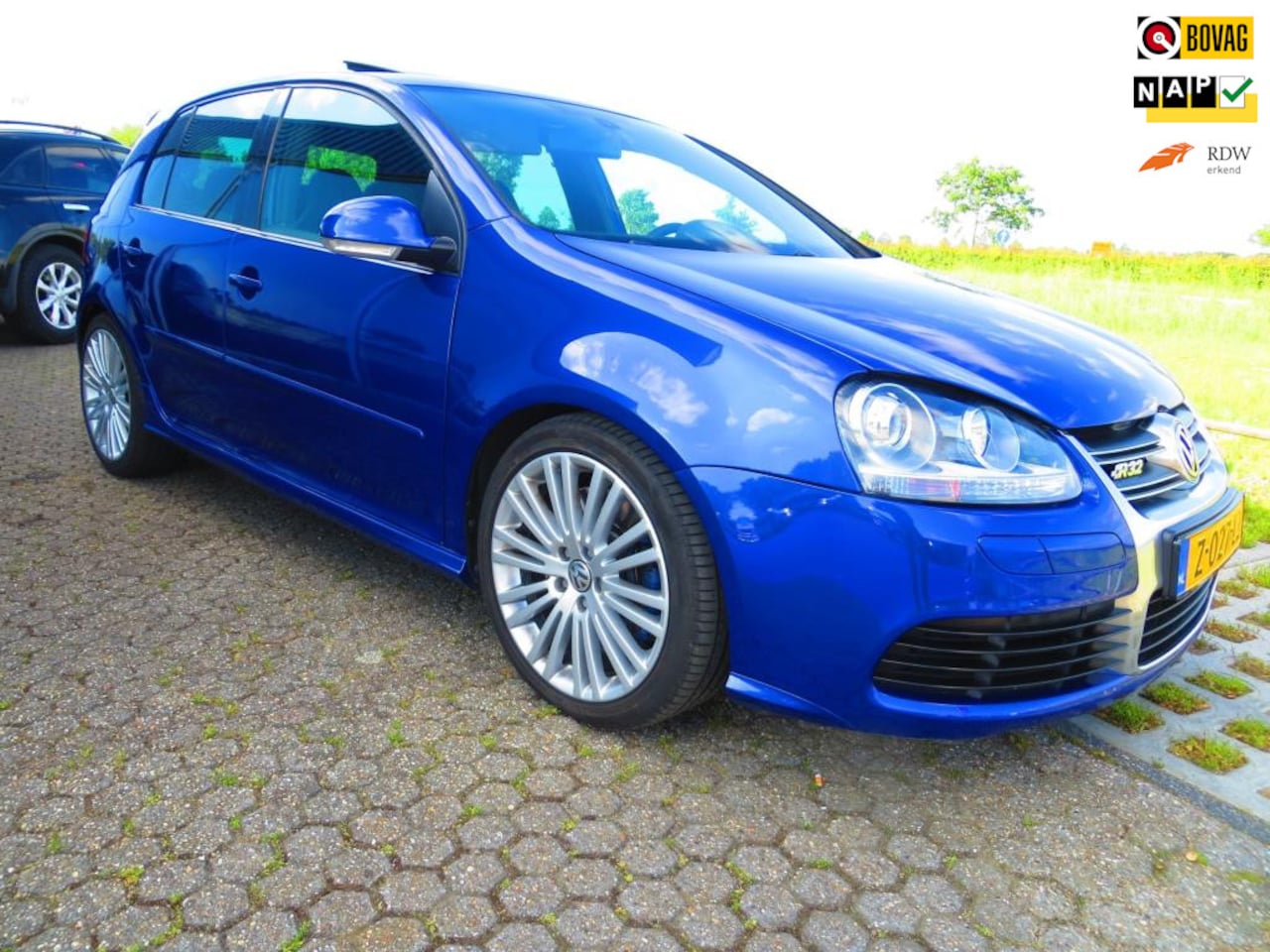 Volkswagen Golf - 3.2 R32 Schaalstoel - AutoWereld.nl