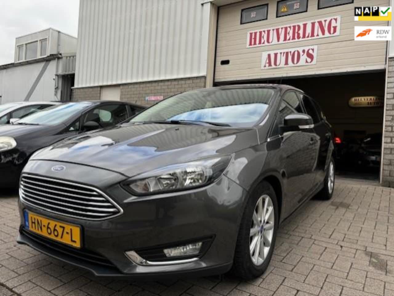 Ford Focus Wagon - 1.0 Titanium Edition 1.0 Titanium Edition - AutoWereld.nl