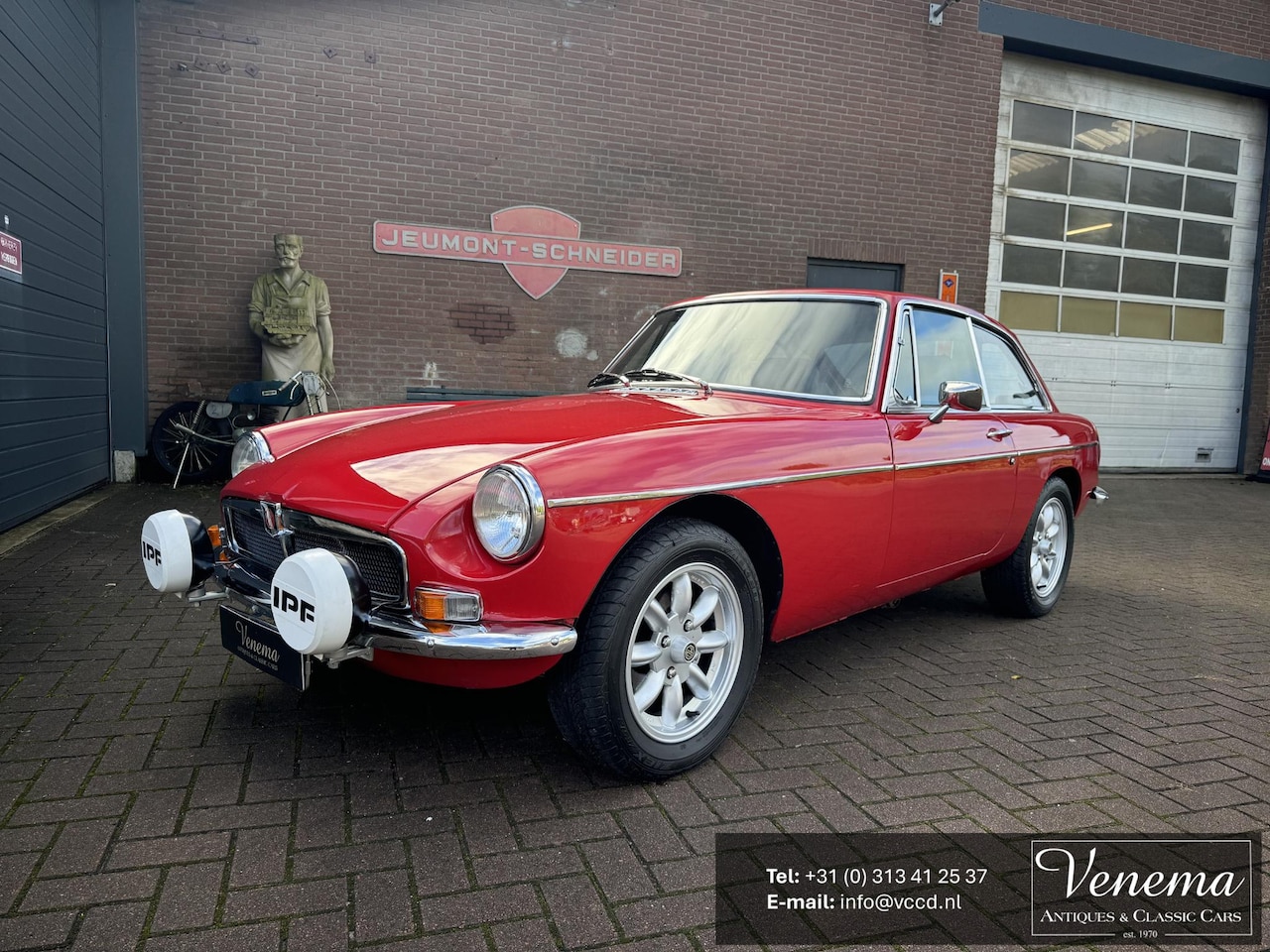 MG B type - gt v8 - AutoWereld.nl