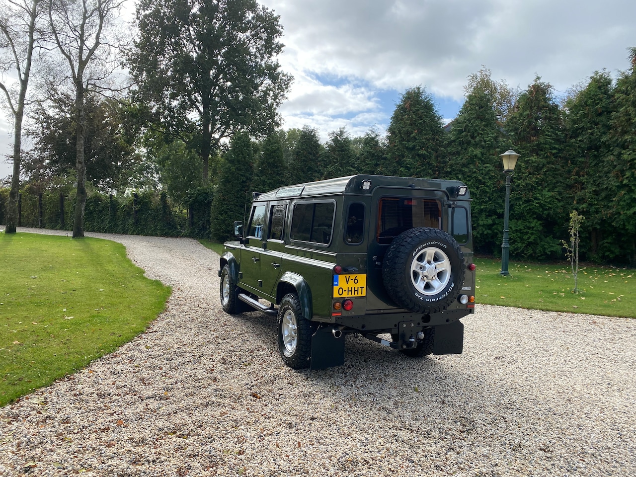 Land Rover Defender - 2.4 TD 110" X-Tech DC Auto is klaar voor de jacht