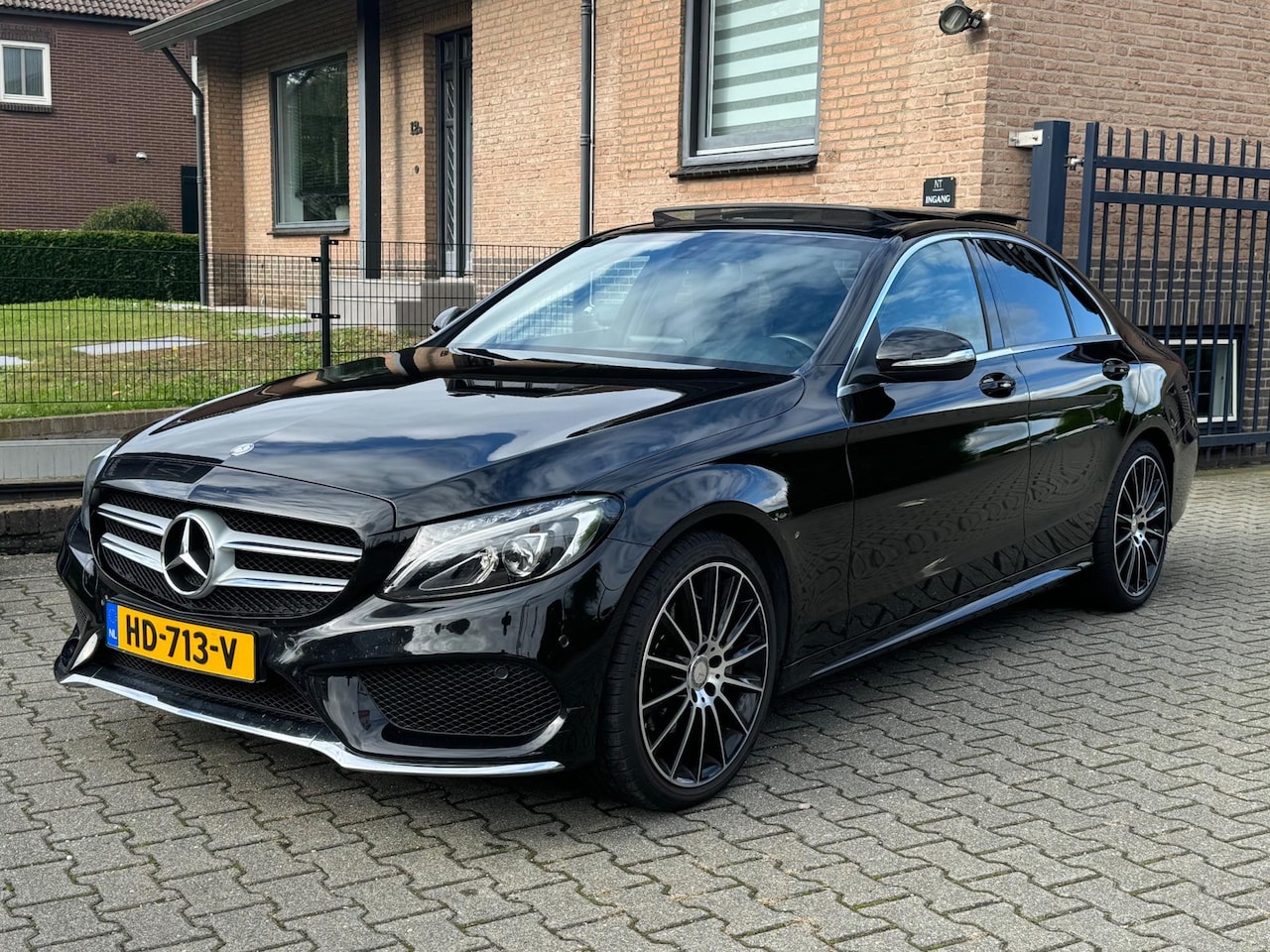 Mercedes-Benz C-klasse - 200 AMG Line Navi|Leder|Pano|Xenon - AutoWereld.nl