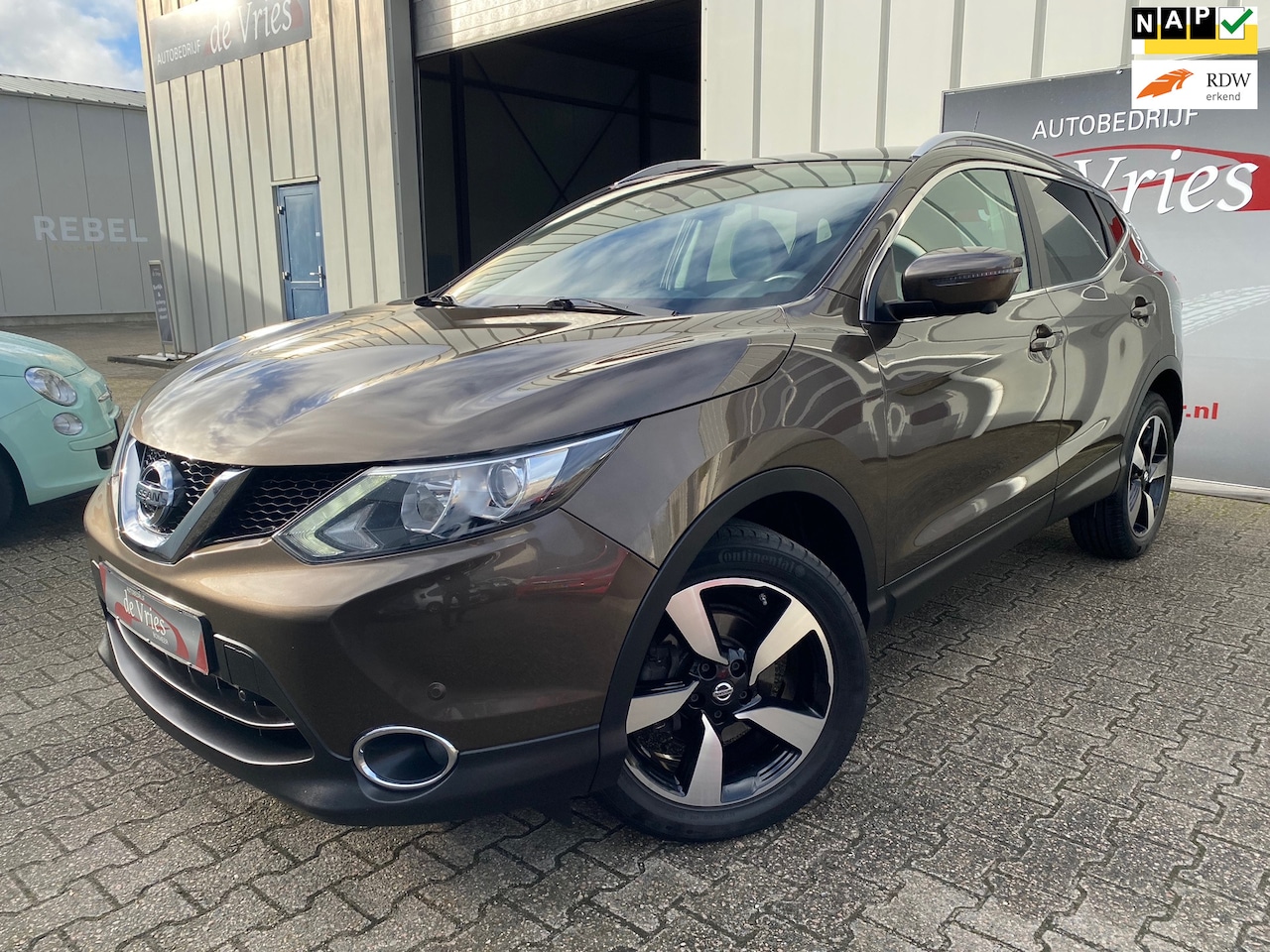 Nissan Qashqai - 1.2 Connect Edition / Clima / Cruise / Panoramadak / 360 Camera / Navi / Privacy Glas - AutoWereld.nl