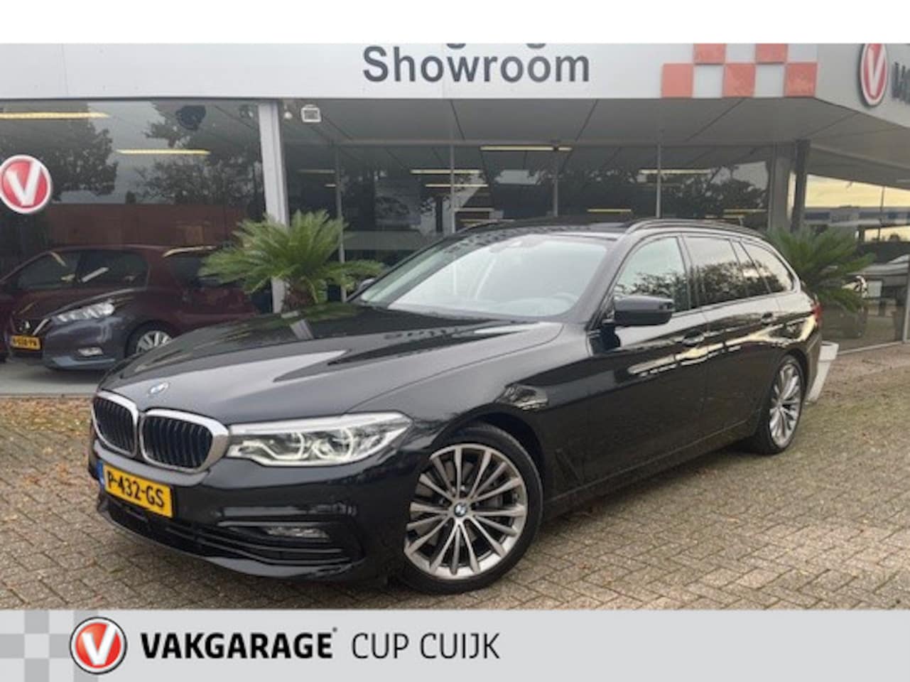 BMW 5-serie Touring - 540i xDrive High Executive Sportline LEER - HEADUP - ADAPTIEVE CRUISE EN VERLICHTING - 19 - AutoWereld.nl