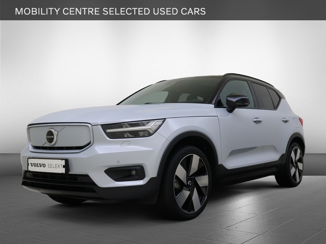 Volvo XC40 - Recharge P8 AWD R-Design | Schuif-/Kanteldak | 360 camera | Memo - AutoWereld.nl