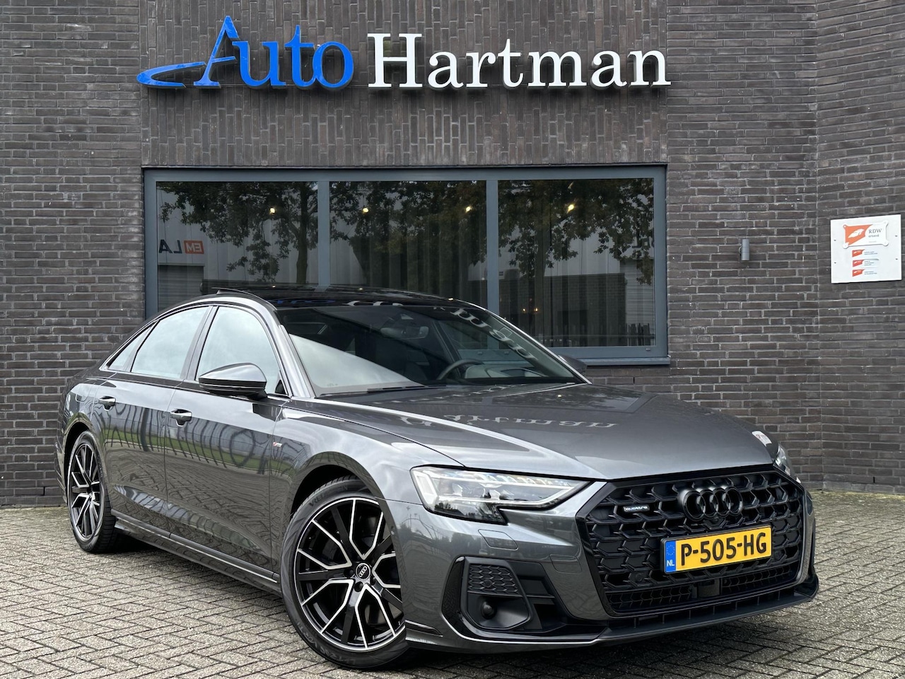 Audi A8 - 60 TFSI e Quattro S-line | Massage | Pano | HUD | 4wielbesturing - AutoWereld.nl