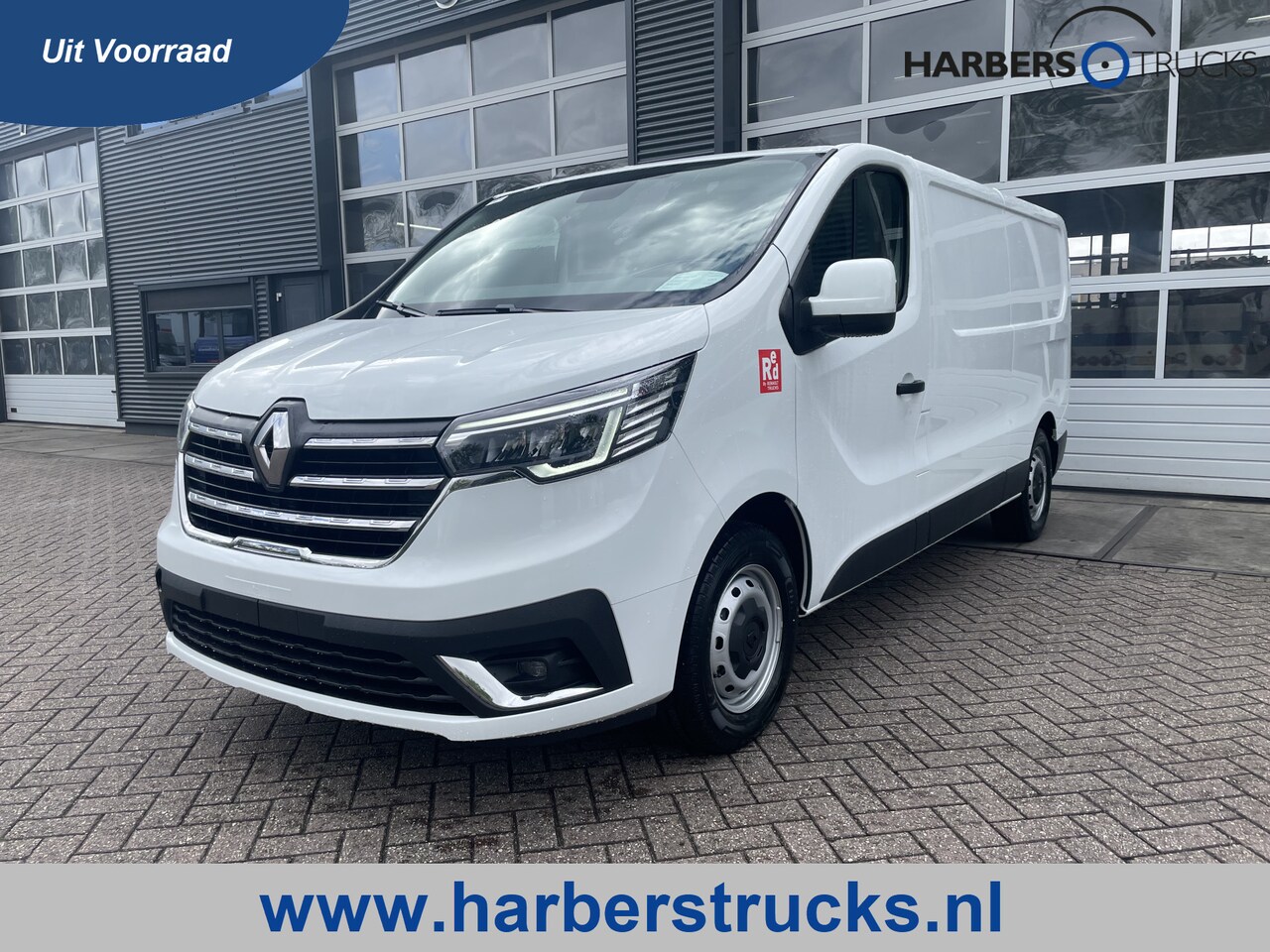 Renault Trafic E-Tech - L2H1 Z.E, Zero Emissie Red Edition WLTP 294, 920kg Trekgewicht, 1185kg laadvermogen 2 Iden - AutoWereld.nl