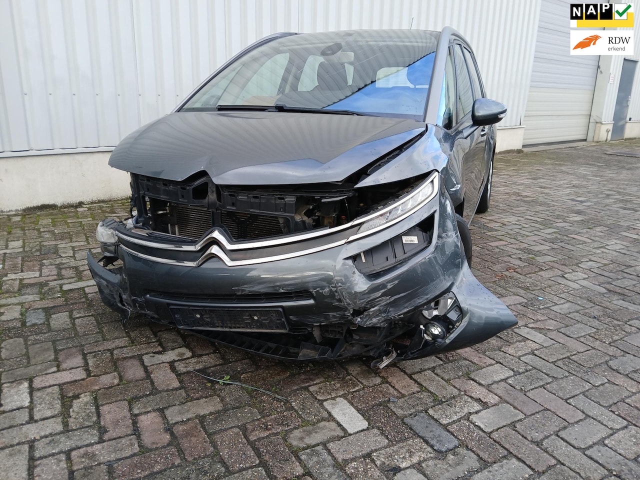 Citroën Grand C4 Picasso - 1.2 PureTech Intensive - Frontschade - BPM - AutoWereld.nl