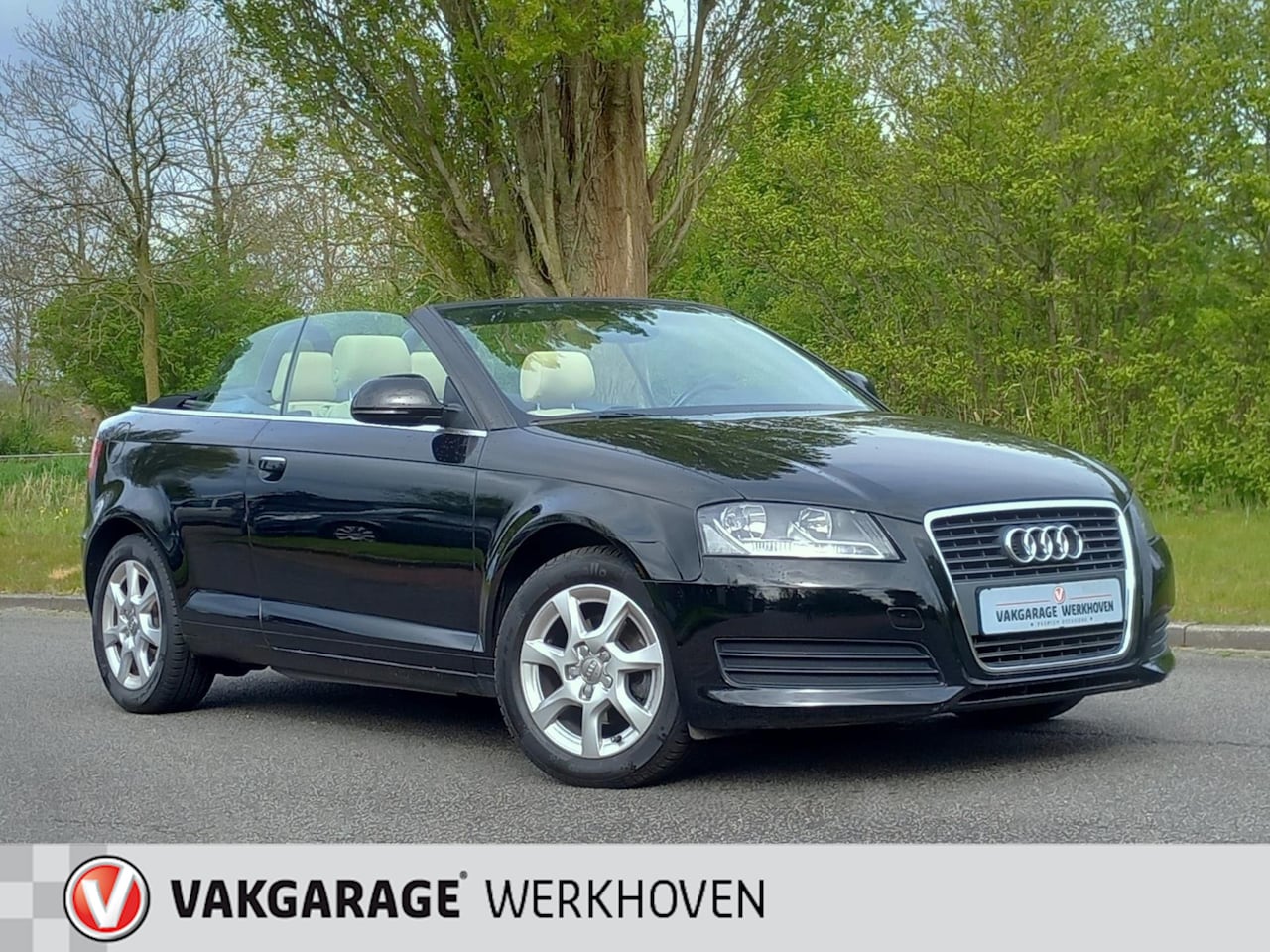 Audi A3 Cabriolet - 1.6 Attraction | Leder | Stoelverwarming | Parkeersensoren - AutoWereld.nl