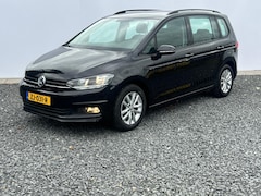 Volkswagen Touran - 1.2 TSI Comfortline 7persoons Handgeschakeld - Airco - 16'' Lichtmetaal - De ideale gezins