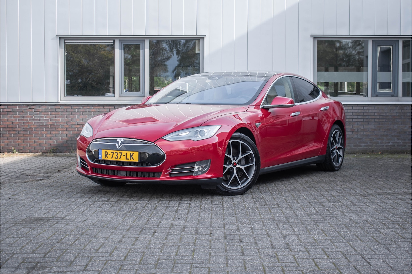 Tesla Model S - 85D Base 85D Base - AutoWereld.nl