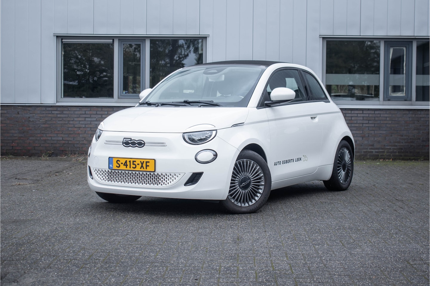 Fiat 500e - Cabriolet Icon 42 kWh - AutoWereld.nl