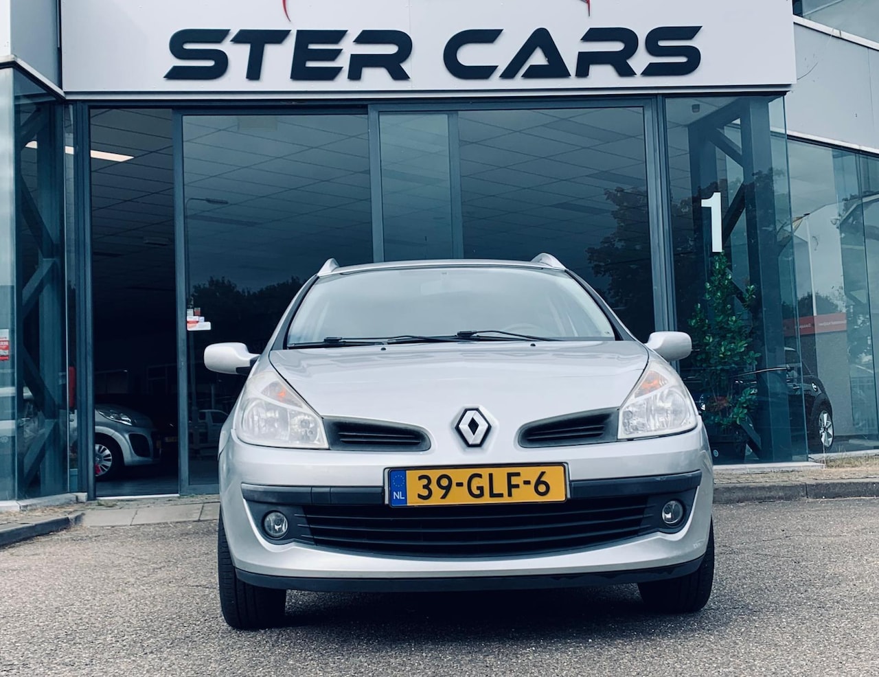 Renault Clio Estate - 1.6-16V Dynamique 1.6-16V Dynamique, Automaat, Cruise Control, Airco, NAP, APK - AutoWereld.nl