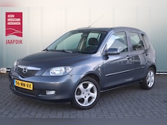 Mazda 2 - 2 AUTOMAAT BWJ 2004 1.4I 81PK Exclusive AUTOMAAT AUTOMAAT / HOGE INSTAP / TREKHAAK / AIRCO