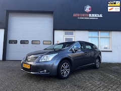 Toyota Avensis Wagon - 1.8 VVTi Dynamic Business Special|Trekhaak|Nav|Clima